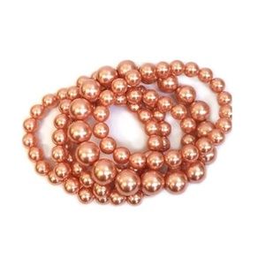 NWT 5-Strand Stretchable Pearl Bracelet